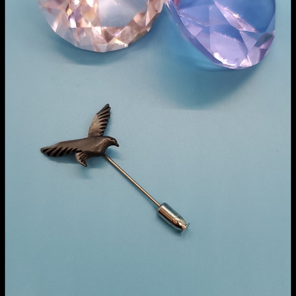 Silvertone seagull stick pin dainty lapel collar hat EUC - Picture 4 of 4